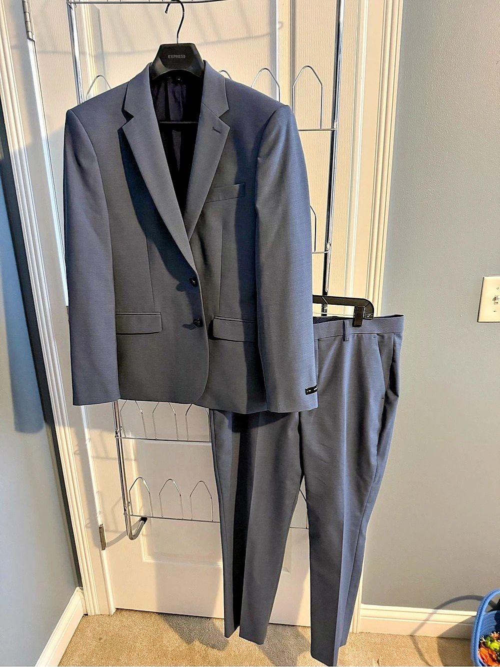 Express Wool-Blend Washable Modern Tech Suit Men's Blue Suit Pants 34 x 30S and